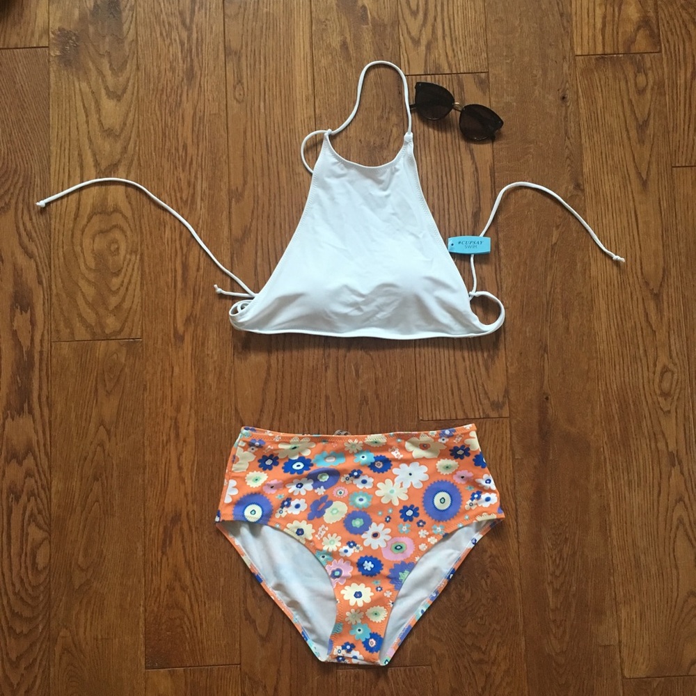 High-waisted swimsuit